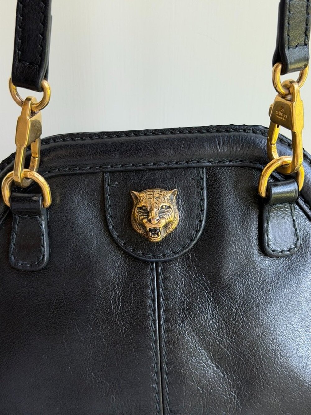 Gucci GG Marmont, Tiger Head, Shoulder Strap Leather Purse - Picture 4 of 16